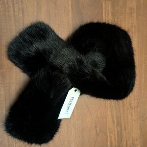 Elegant Black Faux Fur Scarf